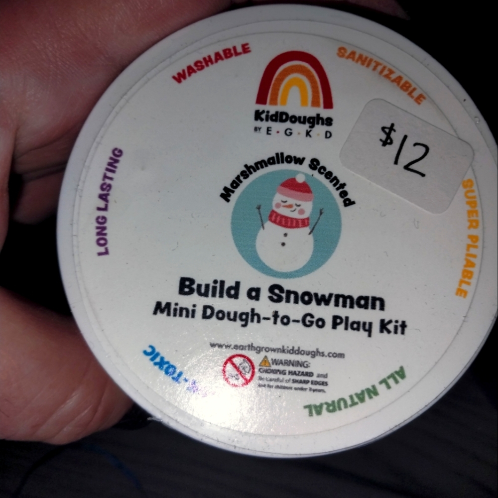 Build a Snowman Mini Dough-to-Go Play Kit - White Earth Grown KIDS DOUGH